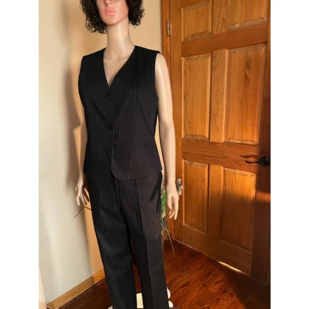 JOSEPHINE CHAUS Women 2PC Black Pinstripe Cotton/Polyester/Spandex Suit Sze 8